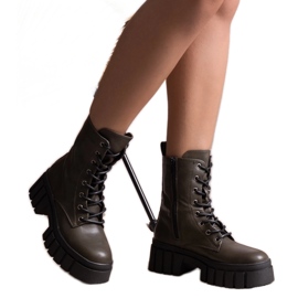 Botas de caminhada verdes feitas de couro ecológico Kalinara