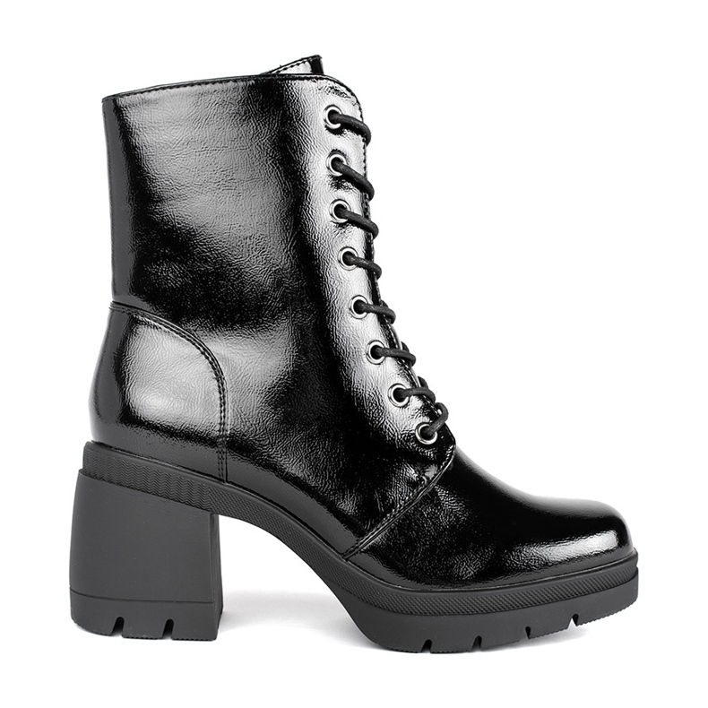 Botins de cano alto pretos envernizados com cadarço por Sergio Leone