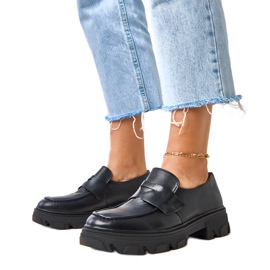 Sapatos de couro ecológico Kirna pretos