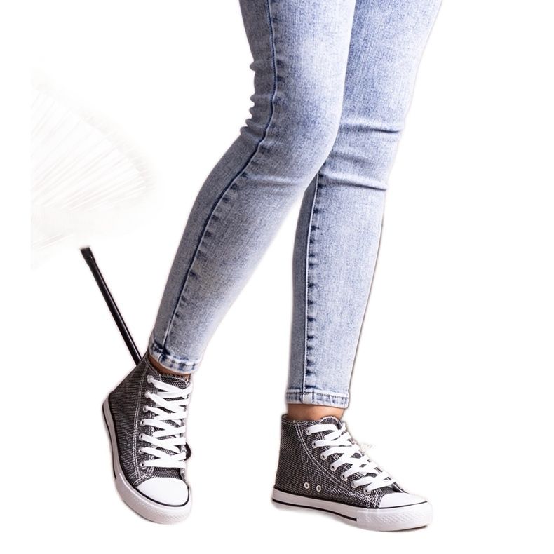 Tênis preto brilhante de cano alto da Ranifali