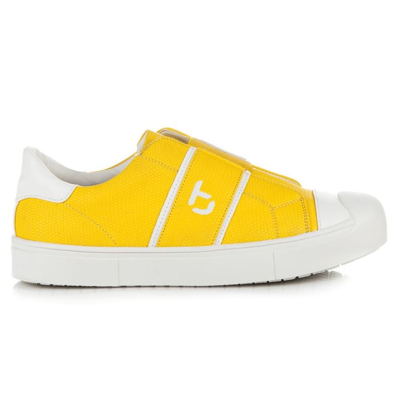 Betler Tênis de cobra na plataforma amarelo