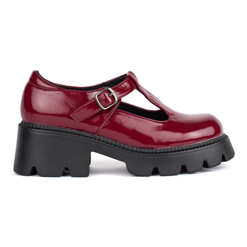 Sapatos femininos envernizados cor de vinho com plataforma vermelho