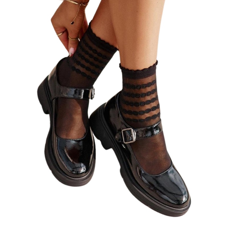 Sapatos femininos de couro envernizado com cinto, Preto Vinceza 62179