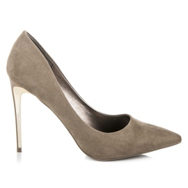 Seastar Bombas de camurça em um alfinete cinza