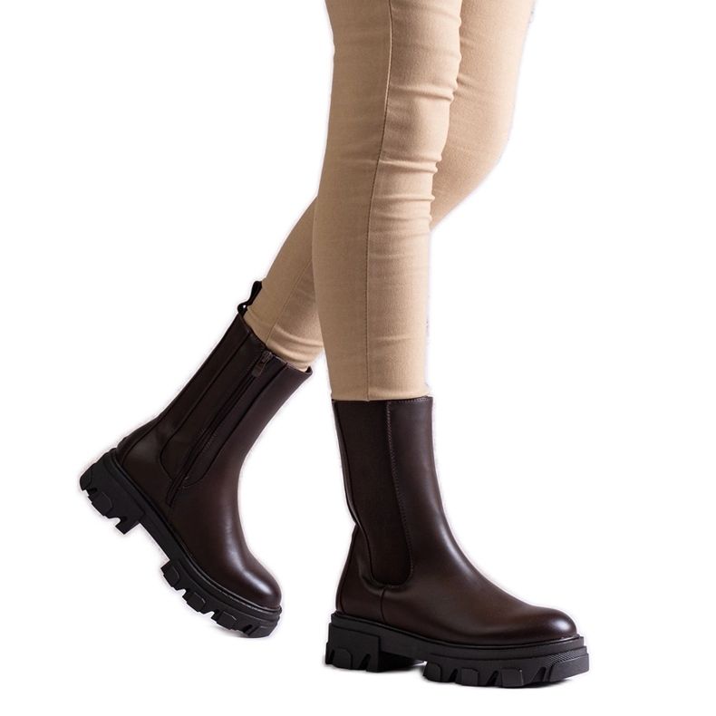 Botins de cano alto marrons em couro ecológico Manera castanho