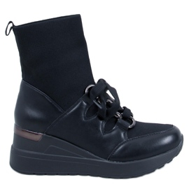 Kaye Botins pretos de cunha com parte superior elástica Kaye Botins pretos de cunha com parte superior elástica