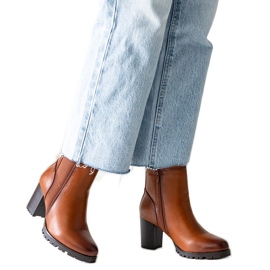 Botins marrons em couro ecológico Zinah marrom