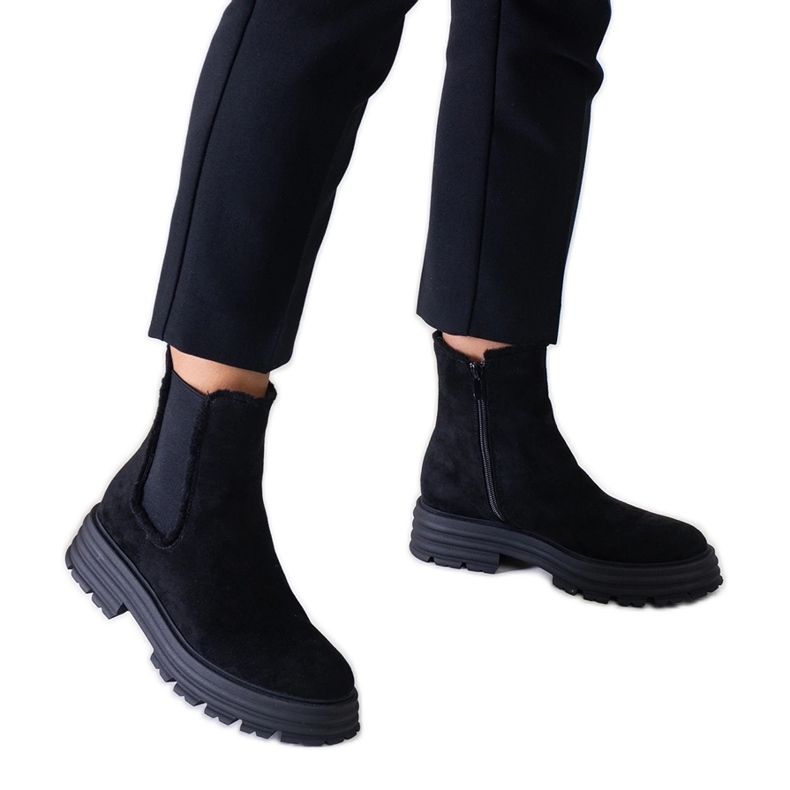 Botas de cano alto pretas em plataforma grossa de camurça ecológica Sabra preto