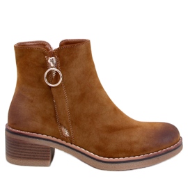 Botins Levere Camel com salto baixo em nobuck marrom
