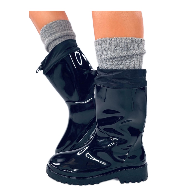 Galochas pintadas com punho preto