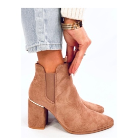 Croix Khaki Bota de salto alto com bico amêndoa - Inello castanho Croix Khaki Bota de salto alto com bico amêndoa - Inello castanho