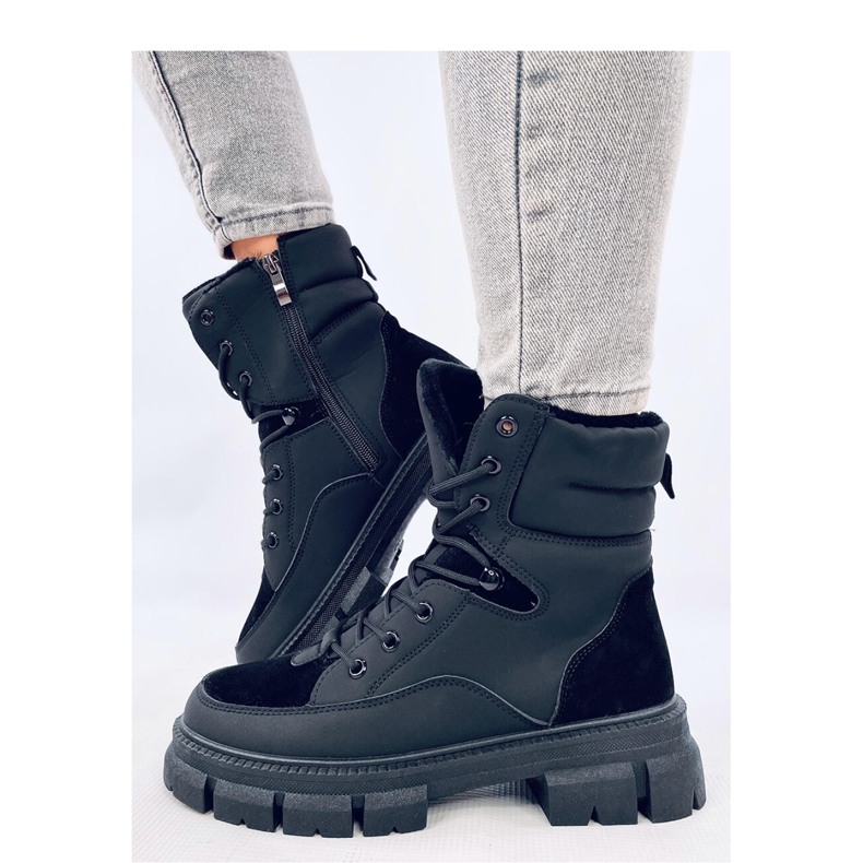 Torey Ankle boot com cadarço e isolamento preto - Inello. Torey Ankle boot com cadarço e isolamento preto - Inello.
