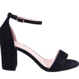 Yanas Sandália de salto alto iridescente preta - Inello. preto