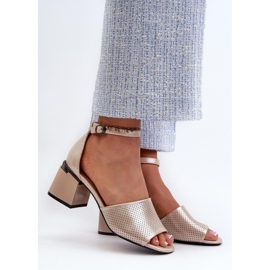 Step in style Sandálias Modelo Horissa 62114 Dourada - Entre na moda amarelo