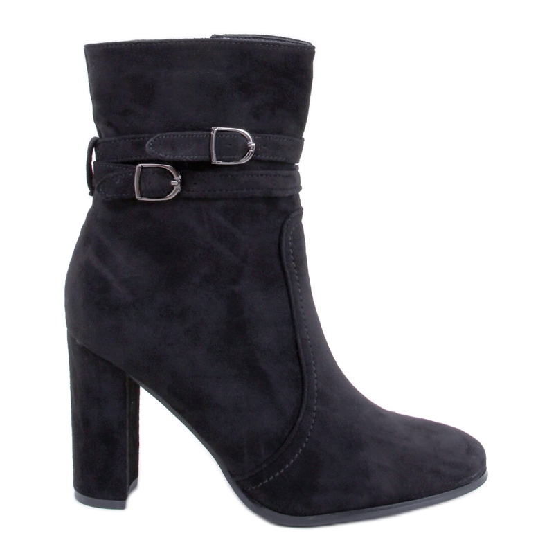 Dianes Botins pretos de camurça e salto alto.