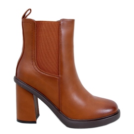 Botas Lilley Camel Chelsea com salto alto marrom