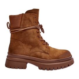 Botins femininos marrons com sola grossa marrom