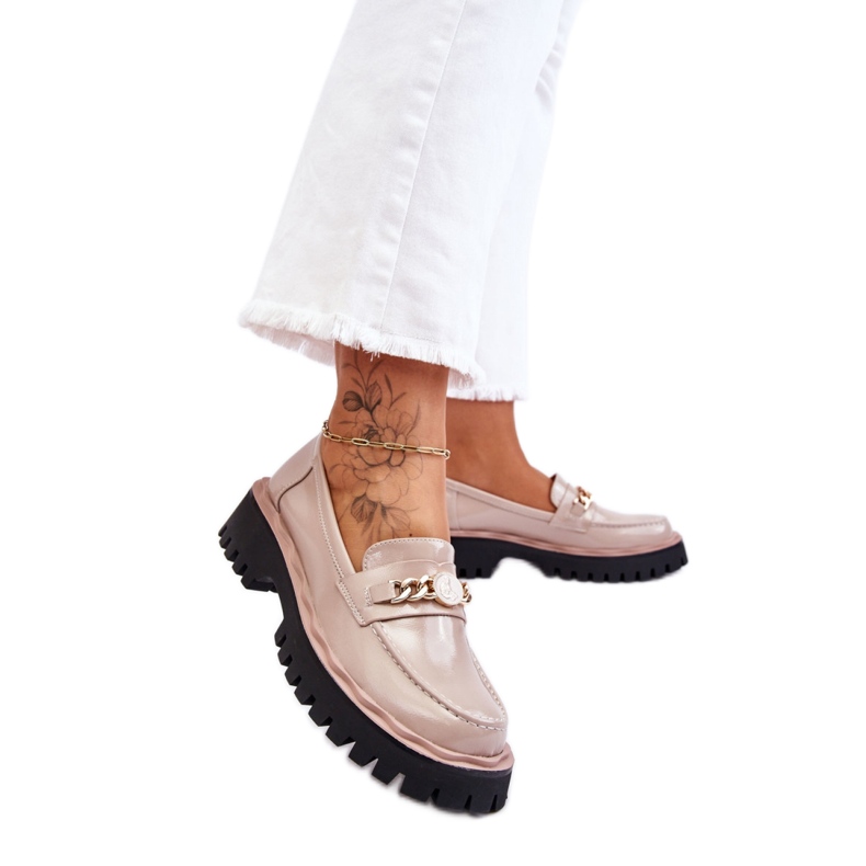 Mocassins plataforma bege envernizado