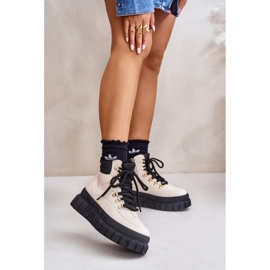 Step in style Botas Modelo Jelenia J74779 Bege - Entre com estilo