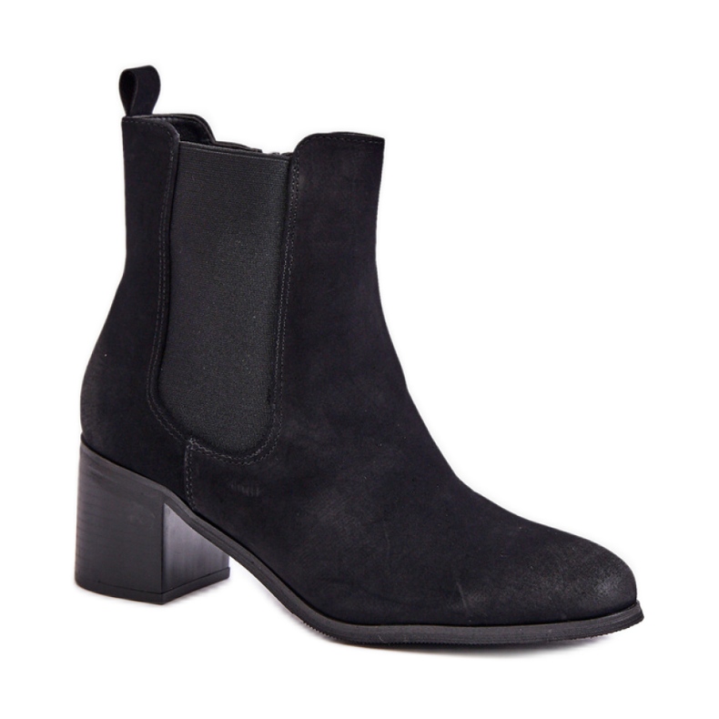 Botins femininos com isolamento preto Botins femininos com isolamento preto
