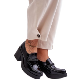 Sapatos de salto alto com decoração preta preto Sapatos de salto alto com decoração preta preto