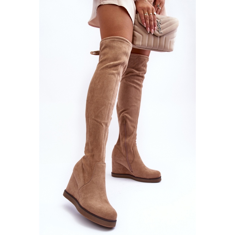 Step in style Botas acima do joelho Modelo Mephal NS362P Camurça Bege - Entre com estilo
