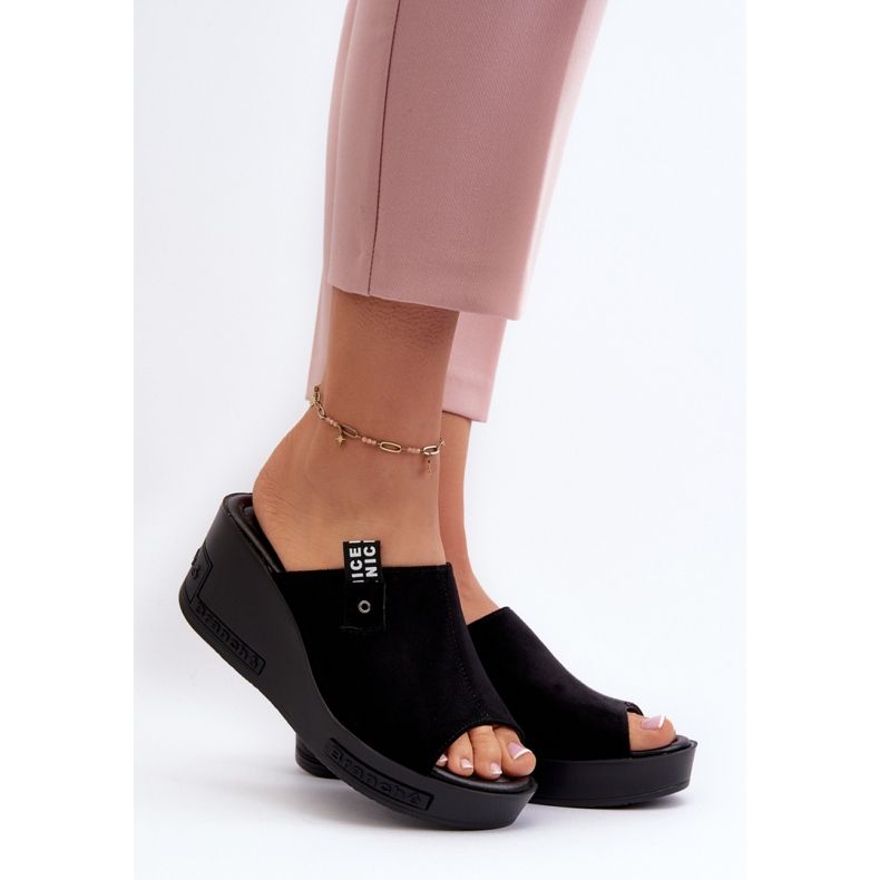 Step in style Sandália Chinelo Modelo Vleni 58291 Preta - Entre com estilo preto