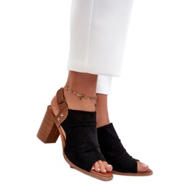Step in style Sandálias Modelo Rosca 24SD35-7184 Pretas - Entre com estilo preto