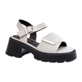 Step in style Sandália Modelo Vinceza 36257 Branca - Entre com estilo branco