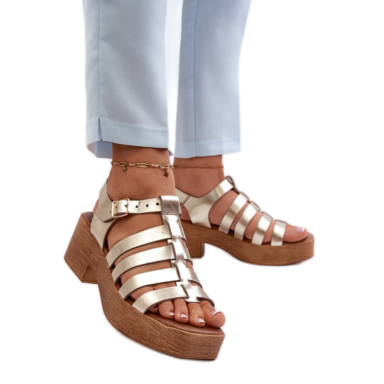 Step in style Sandálias Modelo Zazoo 40410 Dourada - Entre com estilo amarelo