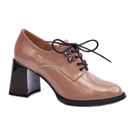 Step in style Calçado Modelo Nelione 63510 Verniz Bege - Entre com estilo