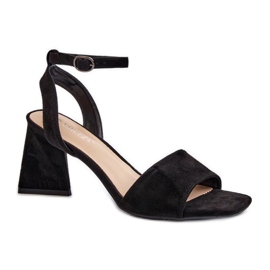 Step in style Sandálias Modelo Upttima 17328 Pretas - Entre com estilo preto