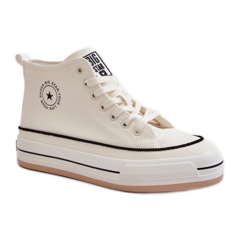 Modelo Tênis Big Star Branco