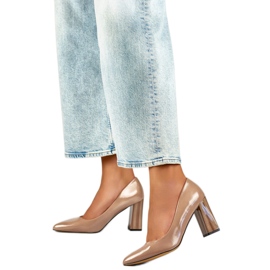 Bombas patenteadas femininas GD-FL486A-T, bege