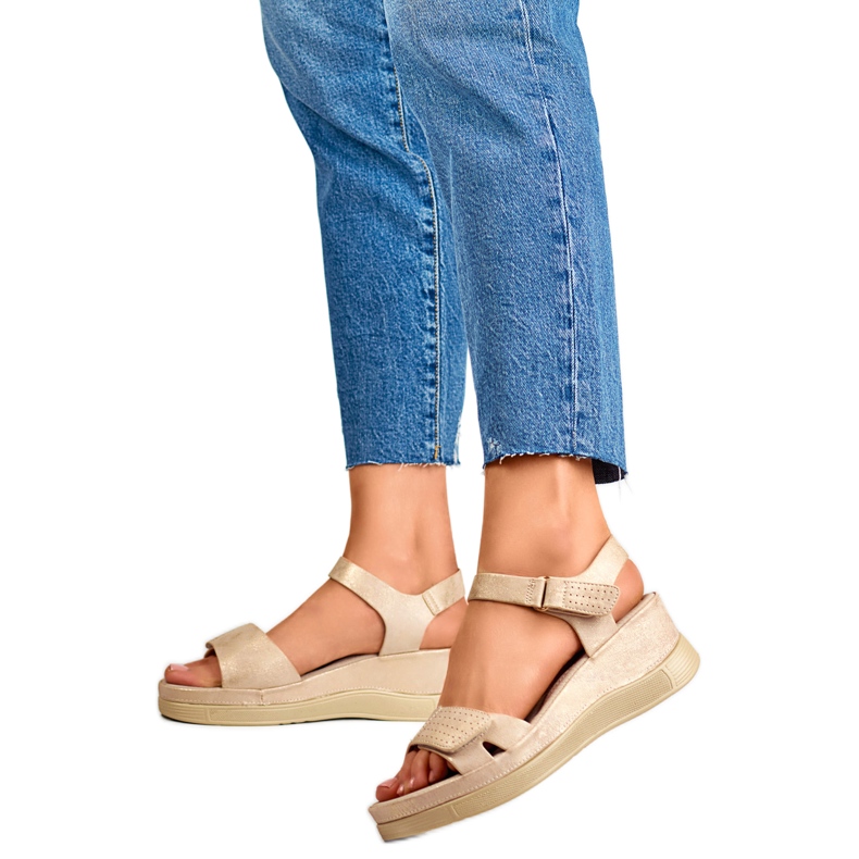 Sandálias femininas de cunha YQ-125GO, bege