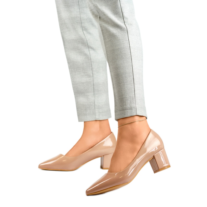 Bombas Modelo CIC-312A Bege - PRIMO