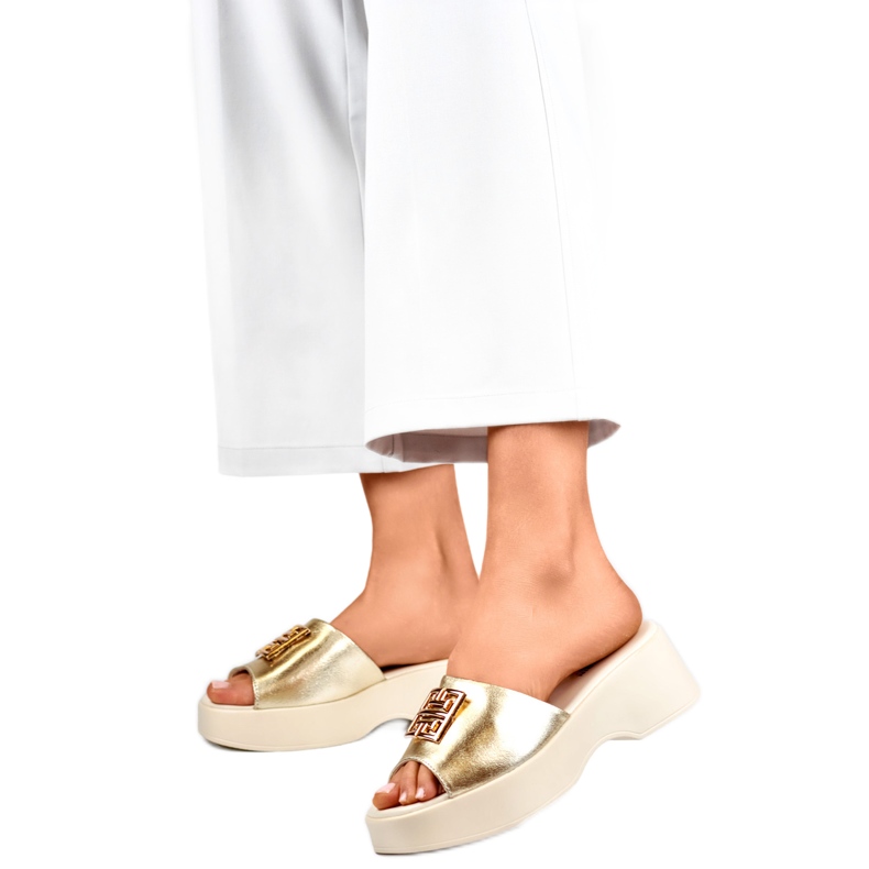 Chinelos femininos com decoração GD-XF1000GO, dourado amarelo