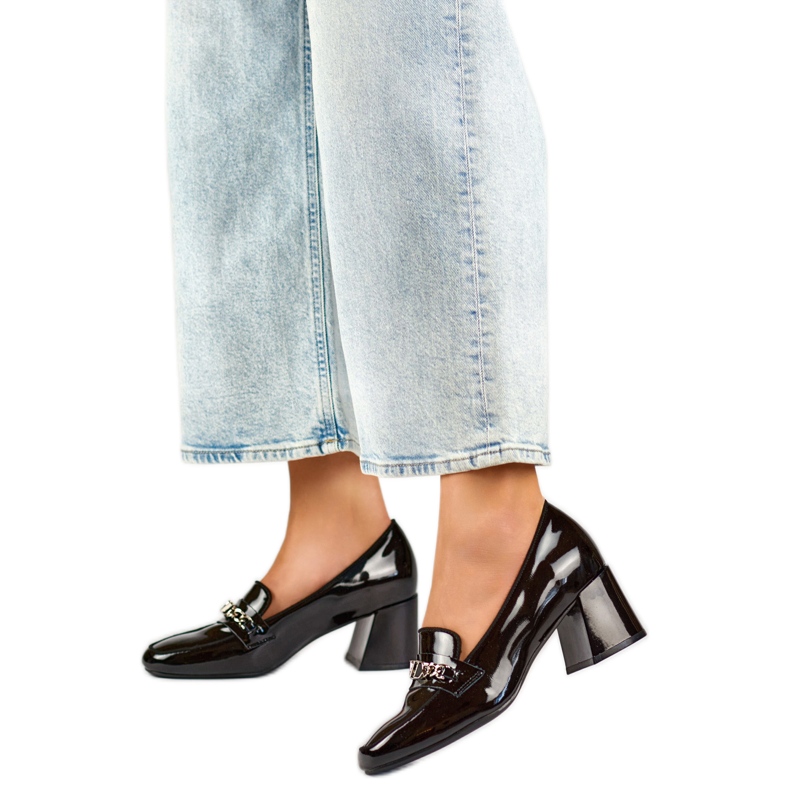 Bombas patenteadas femininas 24-58242B preto