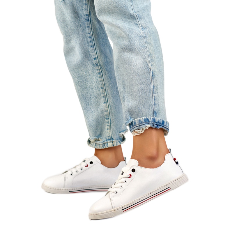 Tênis feminino de couro 24-87967W branco