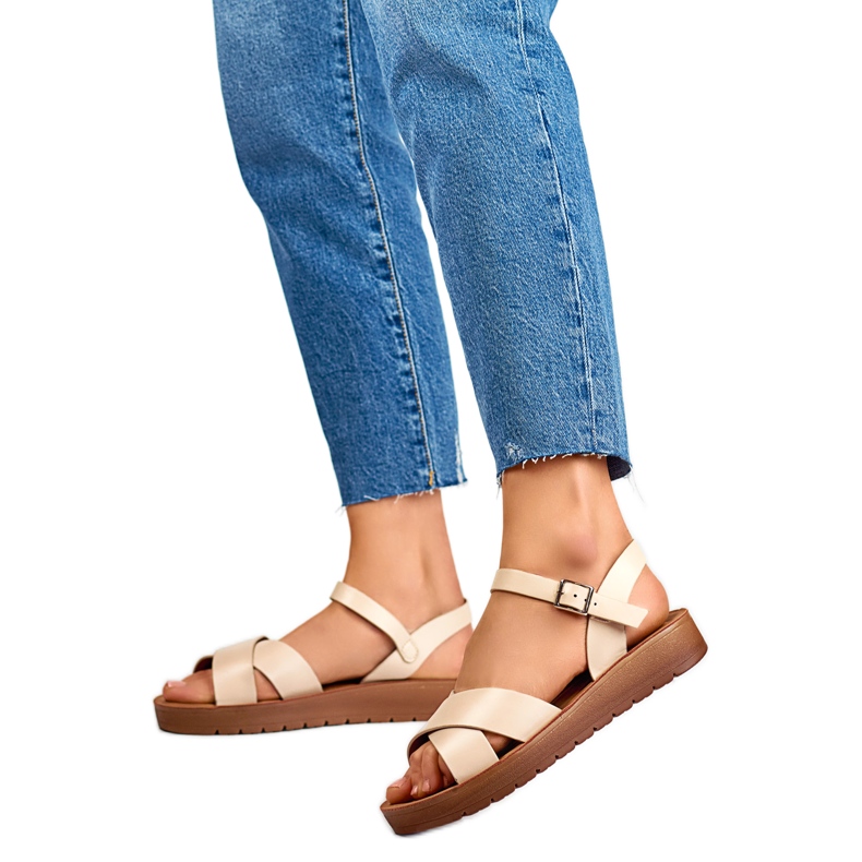 Sandálias femininas na plataforma PS13BE bege