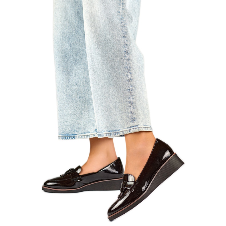 Bombas patenteadas femininas 24-58266B preto