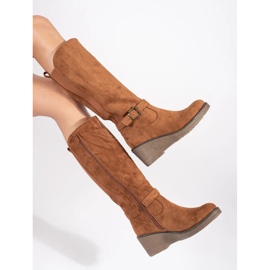 Botas de camurça marrom com cunha castanho