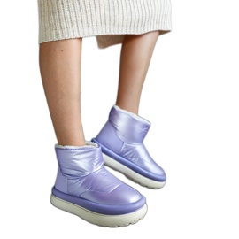 Botas de neve quentes roxas na plataforma Cores roxo