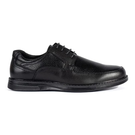 Sapatos masculinos pretos com cadarços