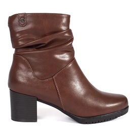 Botins femininos de couro marrom com parte superior com babados de Sergio Leone