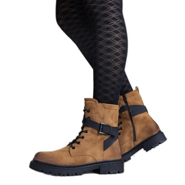 Botas de caminhada com isolamento marrom, abrasões e tira nos joelhos