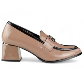 Sapatos bege de salto baixo envernizados, sapatos femininos de salto alto Sapatos bege de salto baixo envernizados, sapatos femininos de salto alto