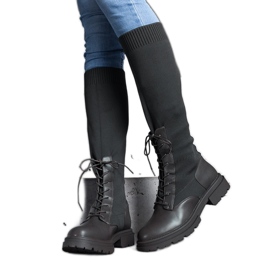 Botas slip-on verdes com parte superior em material flexível da Luana