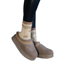 Botas de neve com plataforma com cano baixo e padrão Greene bordado bege Botas de neve com plataforma com cano baixo e padrão Greene bordado bege