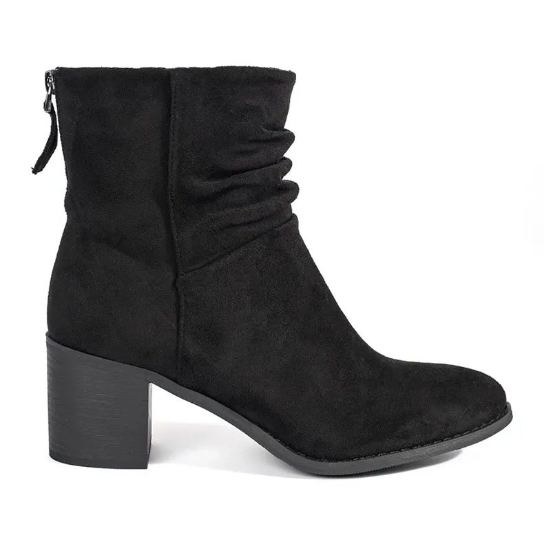 Botins femininos em camurça preta com parte superior com folhos preto